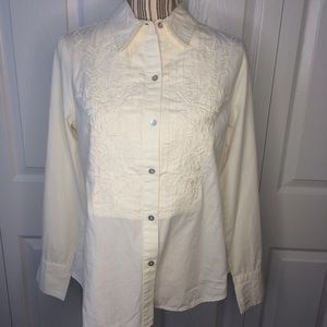 Chico’s cream embroidered front tuxedo shirt
